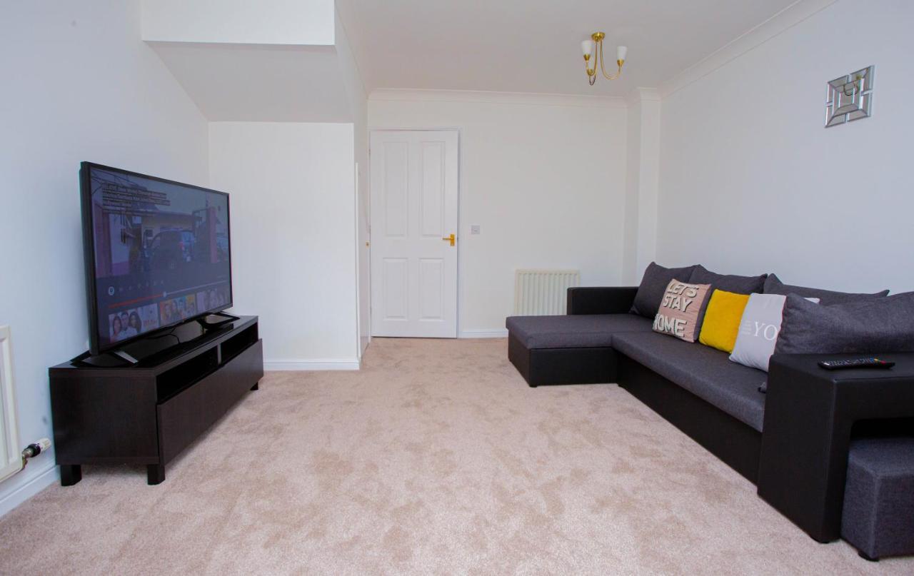 Intellect Suites Northampton Buitenkant foto