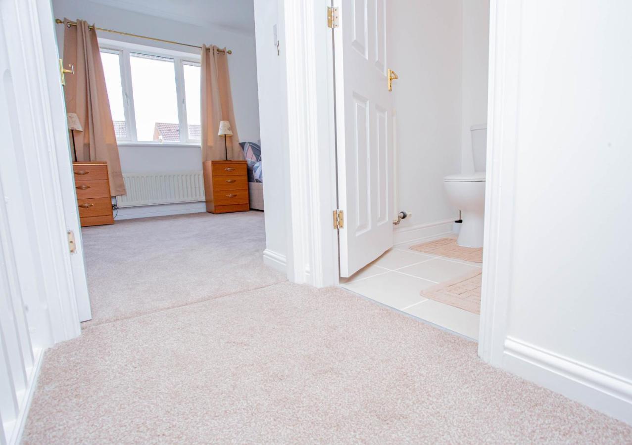 Intellect Suites Northampton Buitenkant foto